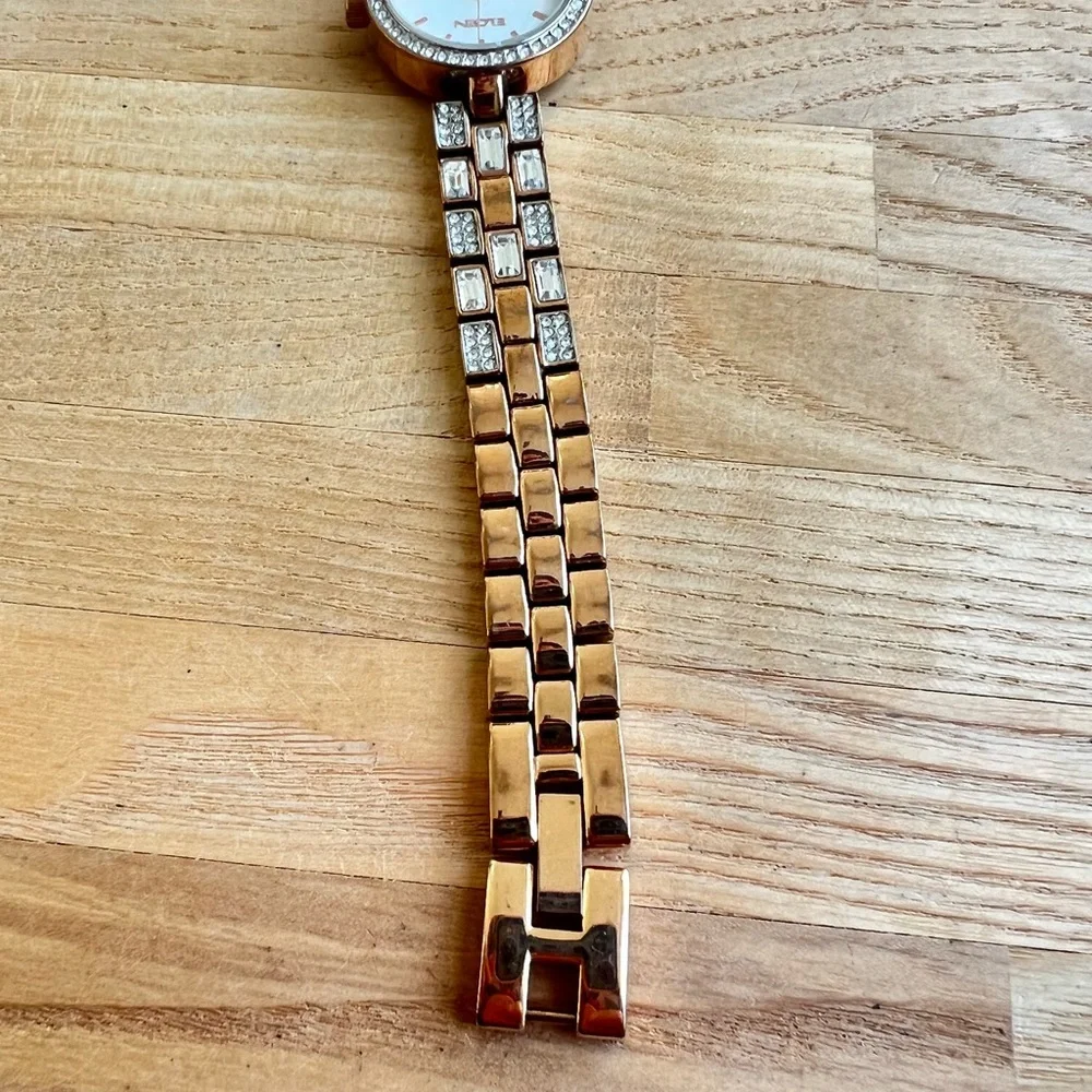 Elgin ladies rose gold tone crystal dress Watch NEW BATTERY